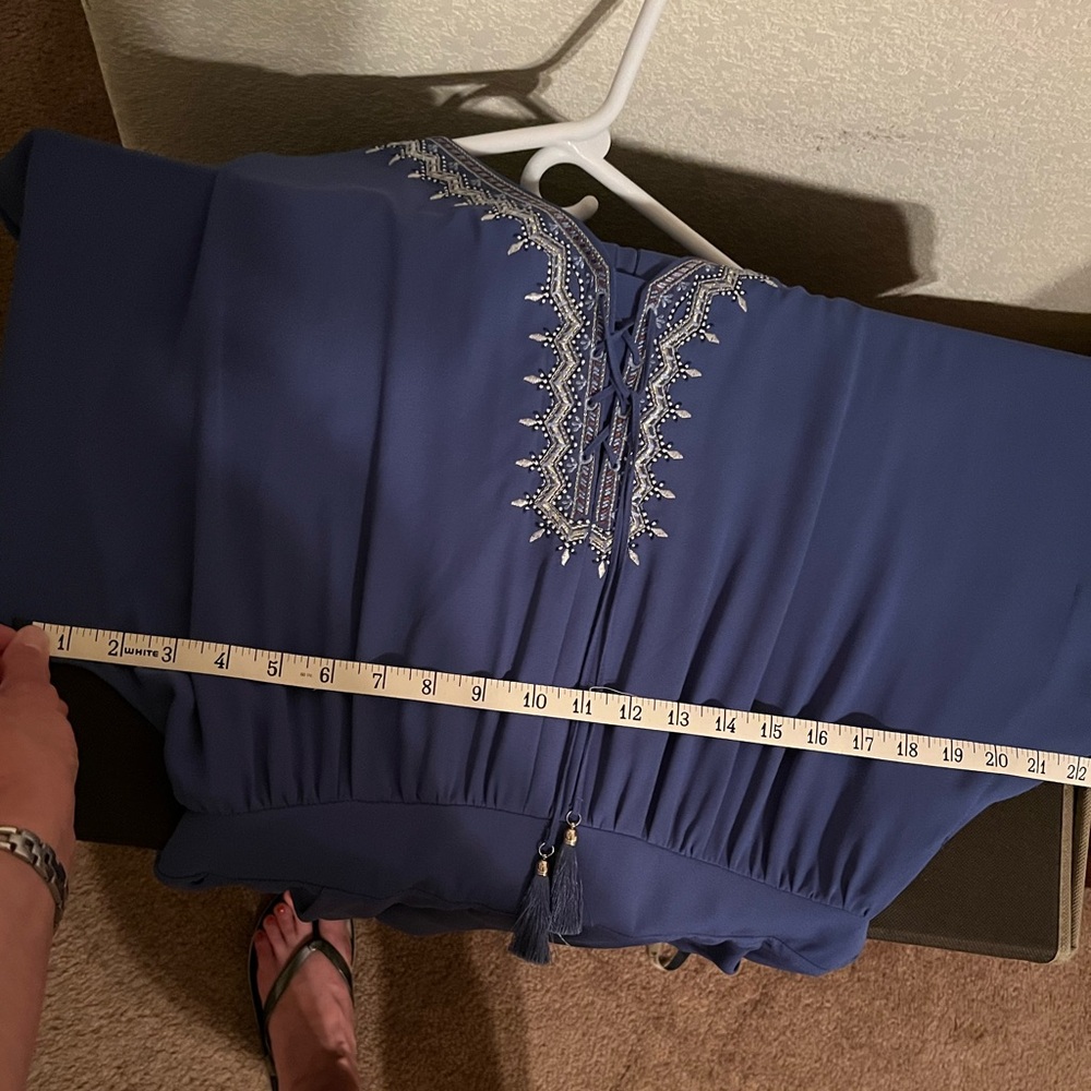White House Black Market Blue Romper with pockets in Excellent Condition - Picture 11 of 11